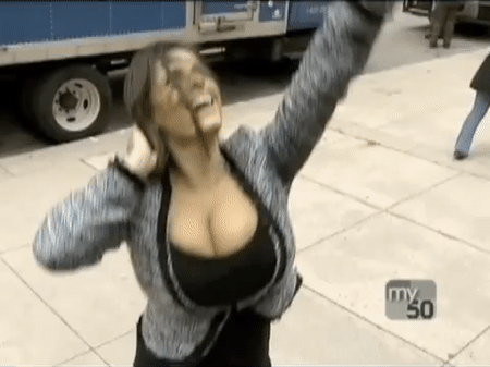 Женский образ в гифках