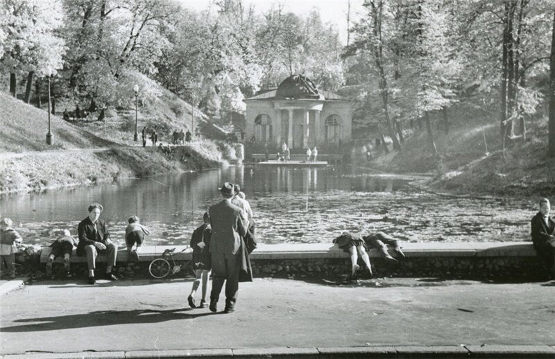 Валерий Усманов. Нескучный сад. 1960-е.