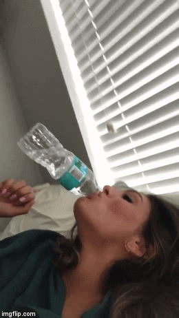 Гифки с девушками