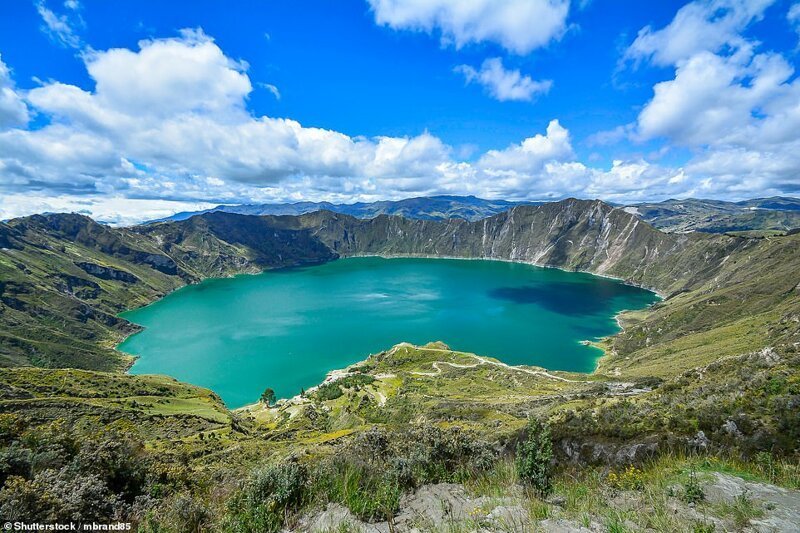 Лагуна Килотоа в Эквадоре. Она была сформирована в ходе извержения вулкана около 600 лет назад