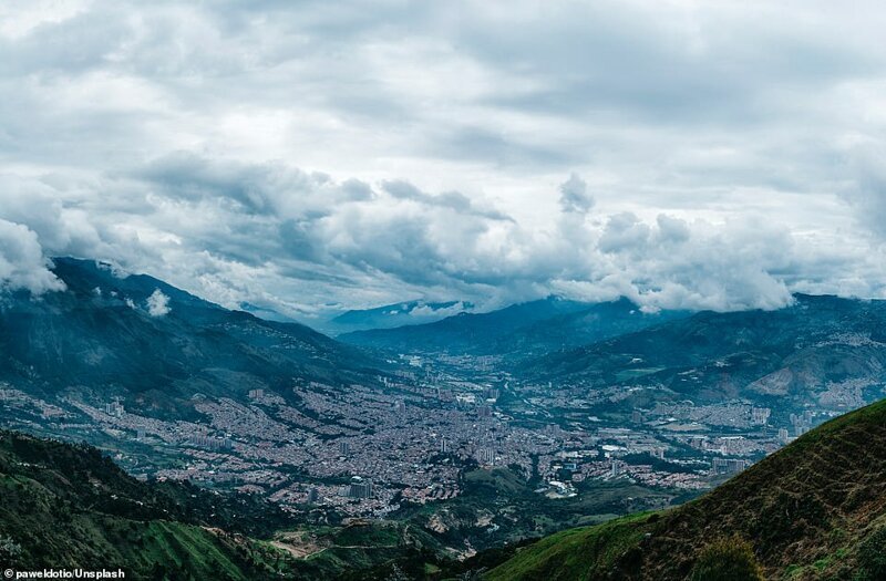 Вид на город Медельин, Колумбия