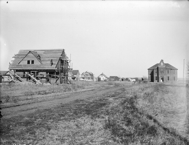 Строительство двухэтажного дома, Овертон, штат Небраска, 1904.