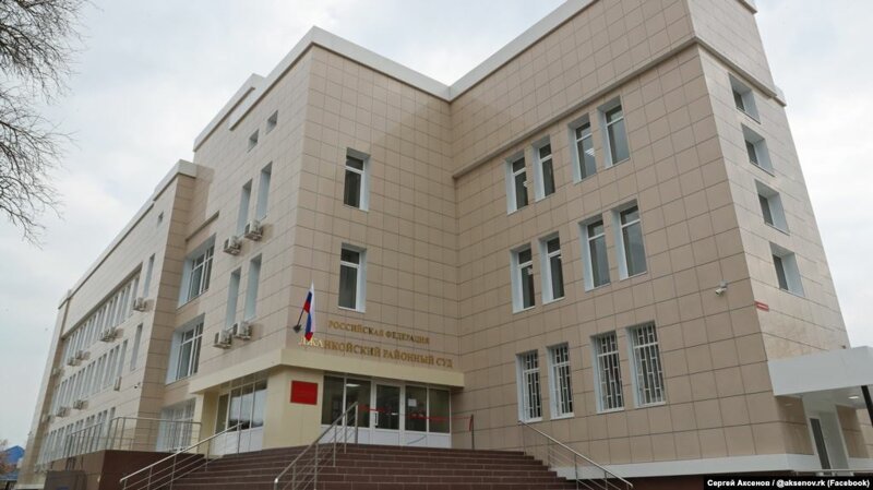 В Джанкое открыли новое здание российского суда и детсад