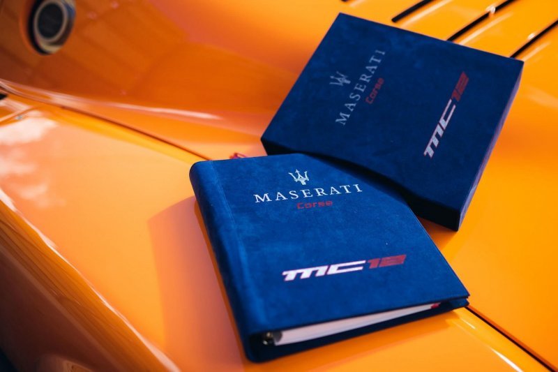 Один из двенадцати! Эта чрезвычайно редкая Maserati MC12 Corsa продается