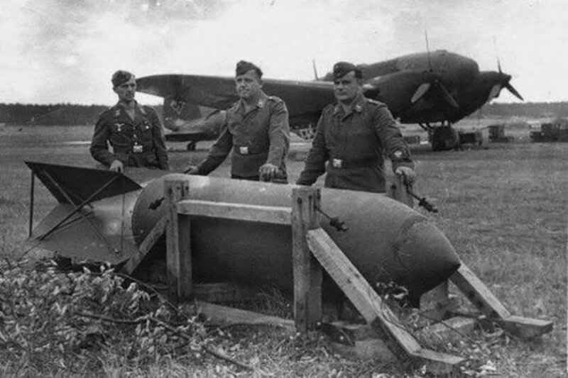 Во время Второй мировой войны немцы на территории Голландии в большой секретности строили макет аэродрома.