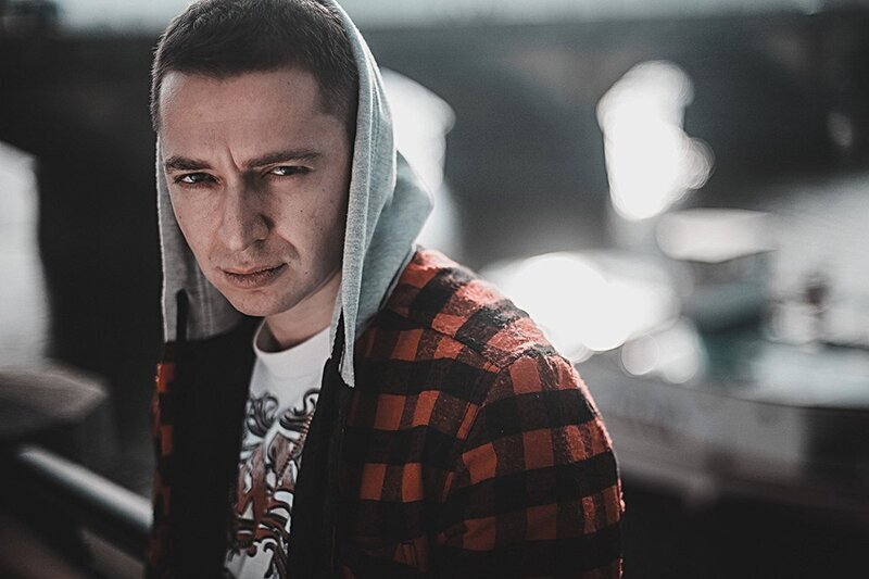 4.Oxxxymiron