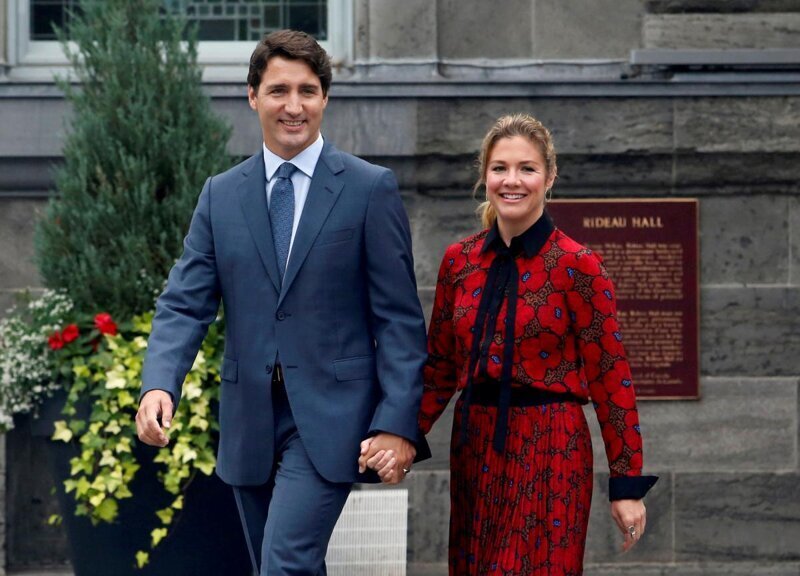 На прошлой неделе коронавирус был подтвержден у супруги канадского премьер-министра Джастина Трюдо Софи Грегуар-Трюдо, после чего канадского премьера отправили в изоляцию