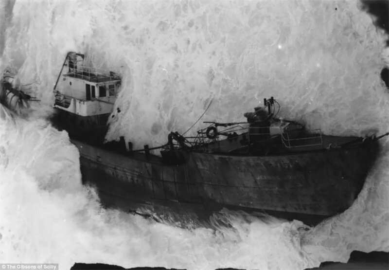 Jeanne Gougy захлестнула волна. Одно из последних кораблекрушений случилось в 1997 году: грузовой корабль MV Cita, принадлежащий Германии, потерпел крушение, напоровшись на скалы.