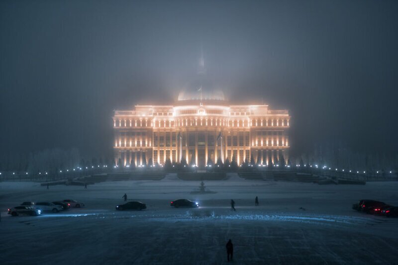 Нур-Султан: фотограф прогулялся по столице Казахстана, охваченной морозами