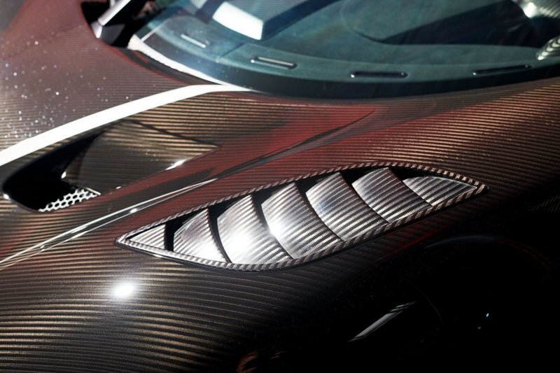 Карбоновый монстр Koenigsegg Agera RS по прозвищу "Draken"