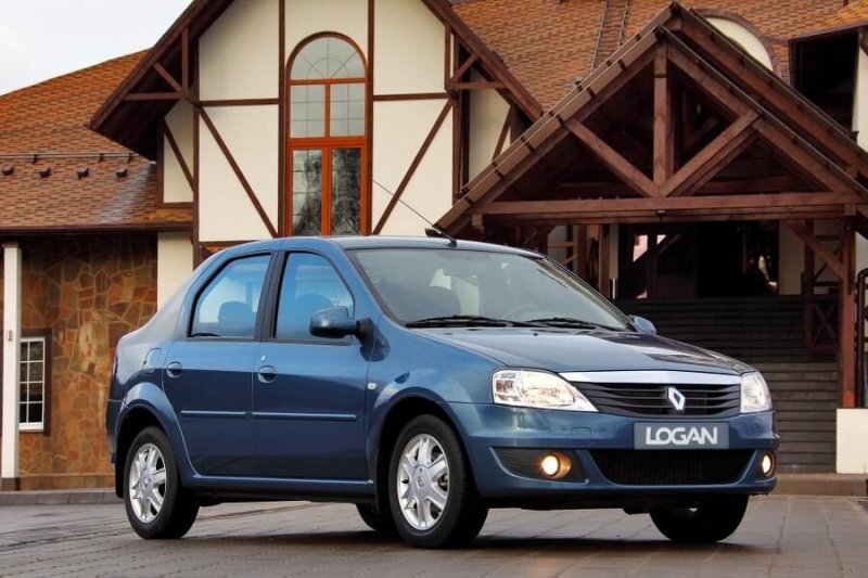 Renault Logan и Renault Arkana