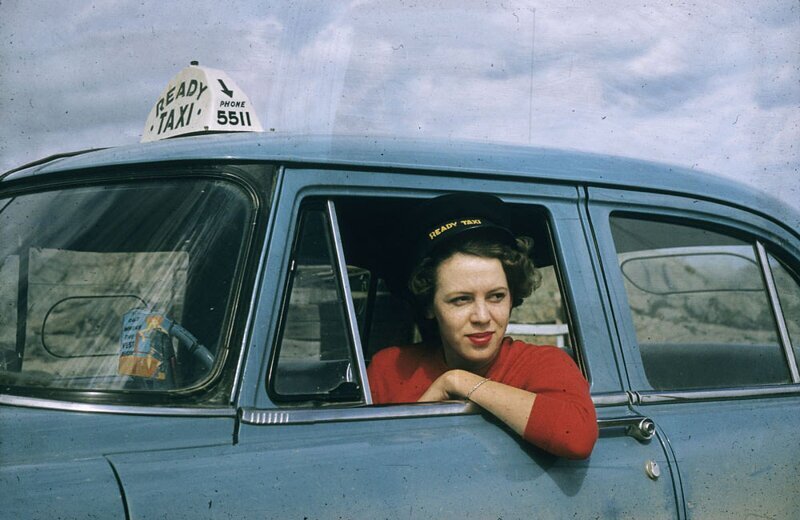 Таксистка, 1956 год.