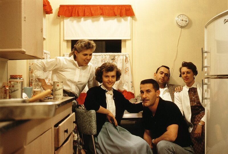 Посиделки на кухне. Лос-Анджелес, 1959 год.