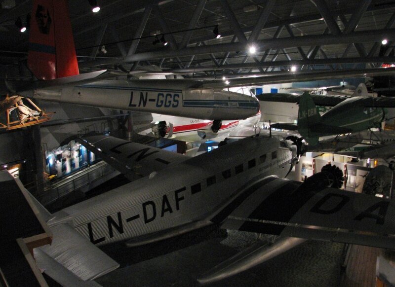 Будё (Норвегия). Аэродром НАТО и Музей авиации