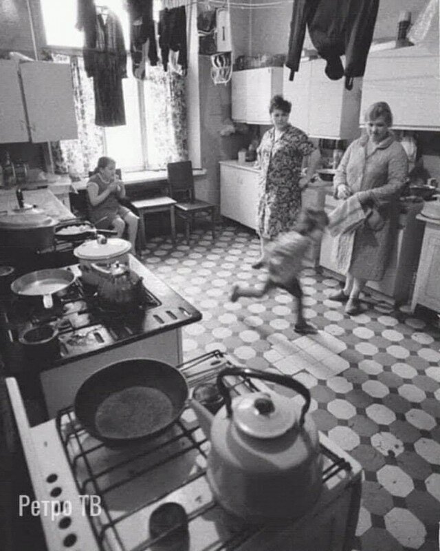 Жена Поссала В Раковину На Кухне