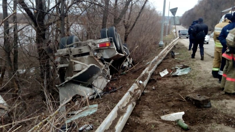 Авария дня. Водитель автобетономешалки погиб в Подмосковье
