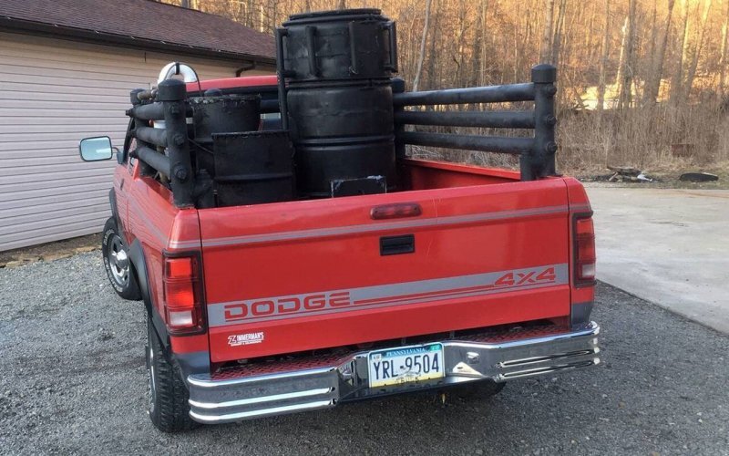 Необычный пикап Dodge, ездящий на дровах, выставили на продажу