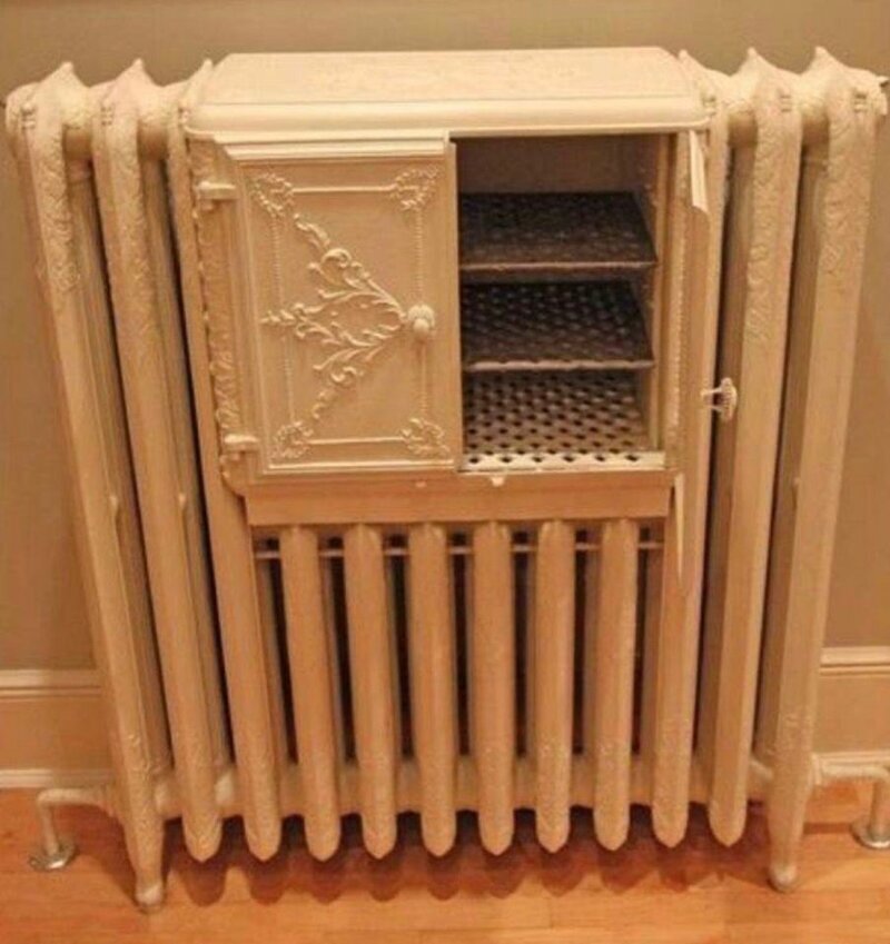 Викторианский радиатор с отсеком для хлеба и еды, чтобы она постоянно была теплая - почти микроволновка