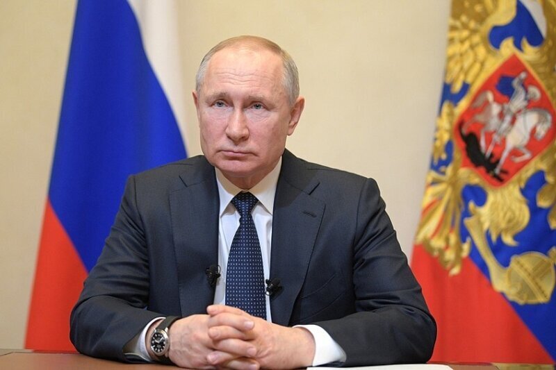 Вирусолог ответил Путину на вопрос о сокращении нерабочих дней