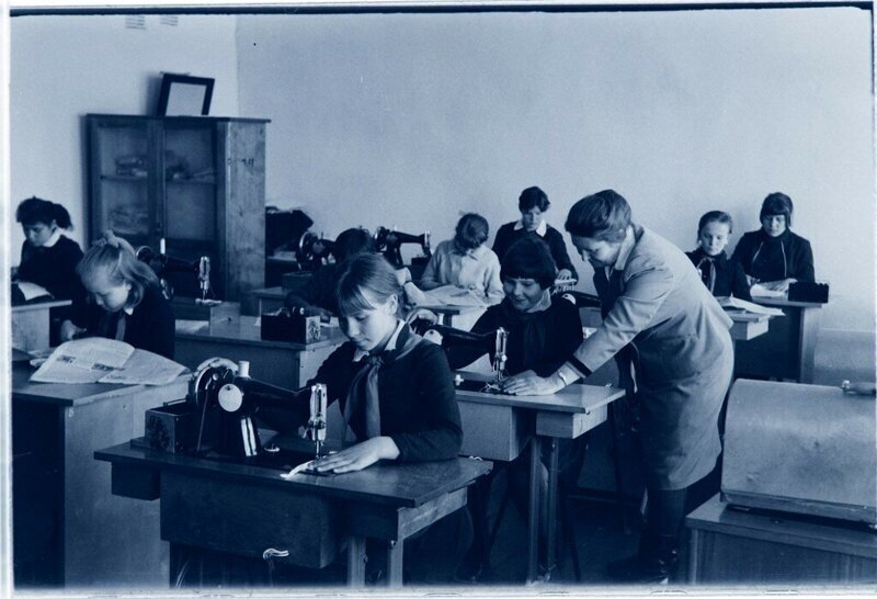 Уроки труда в советской школе