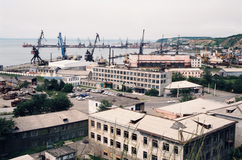 19 июля. Общий вид порта в Корсакове