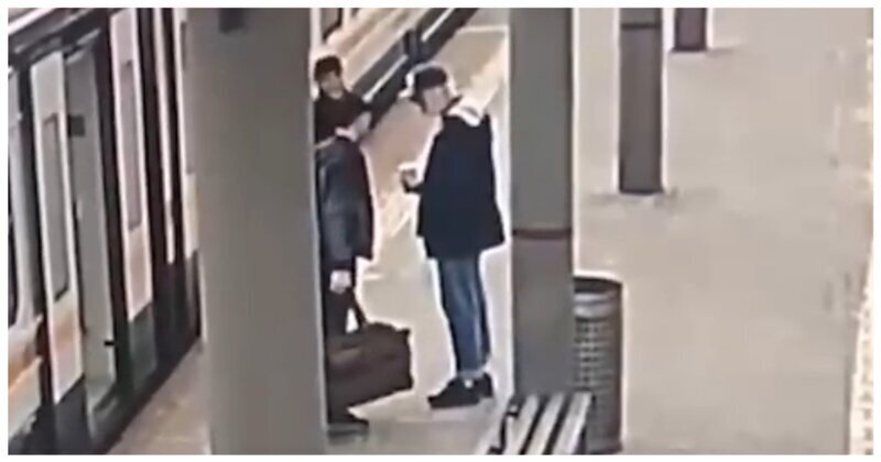 Нападение на квартиру. Драка мужчин на вокзале. Драка с камеры видеонаблюдения на ЖД вокзале. Безбилетник на вокзале.