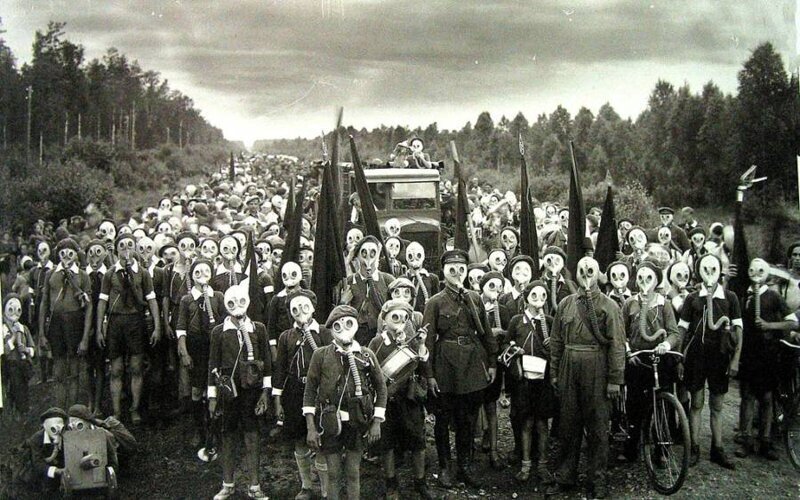Члены советской молодежной организации «Юные пионеры», Ленинградская область 1937 год