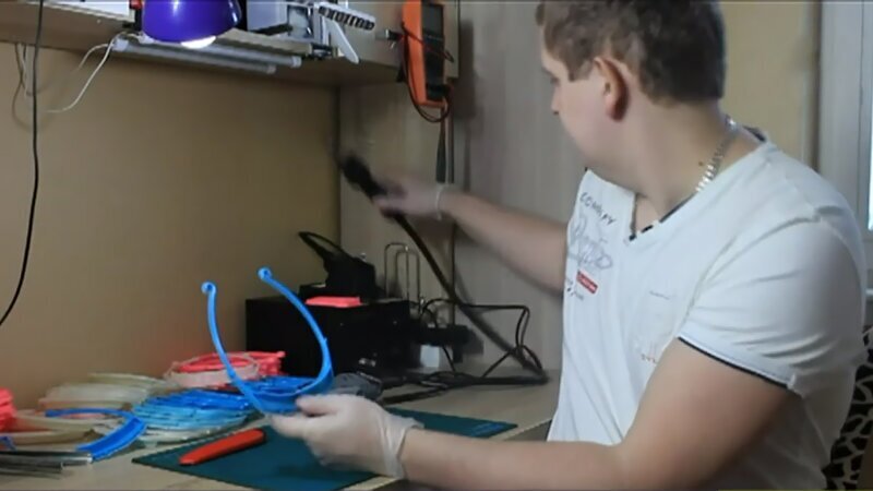 Домашний 3-D принтер спасает врачей