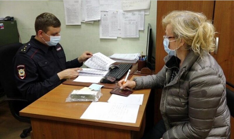 Женщина подобрала на улице «ничейные» 267 тысяч рублей