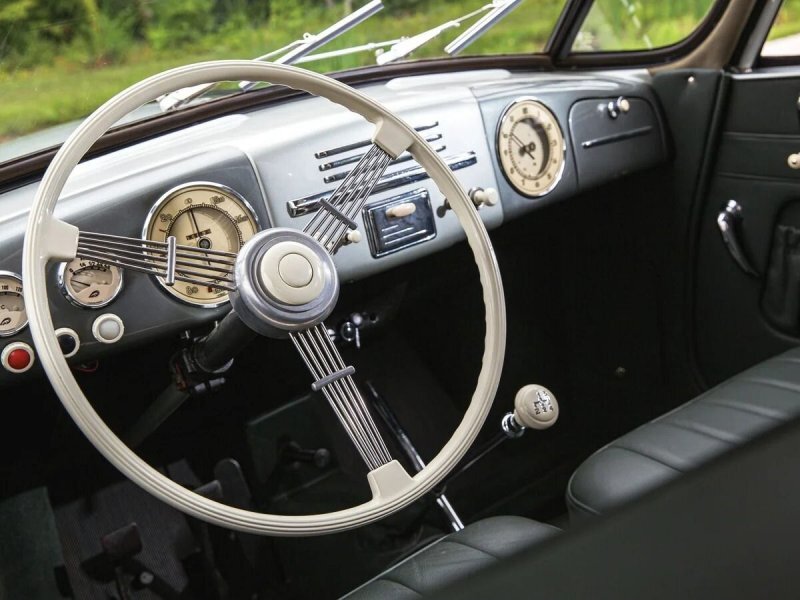 Tatra T87 – автомобиль, который запретили водить нацистам