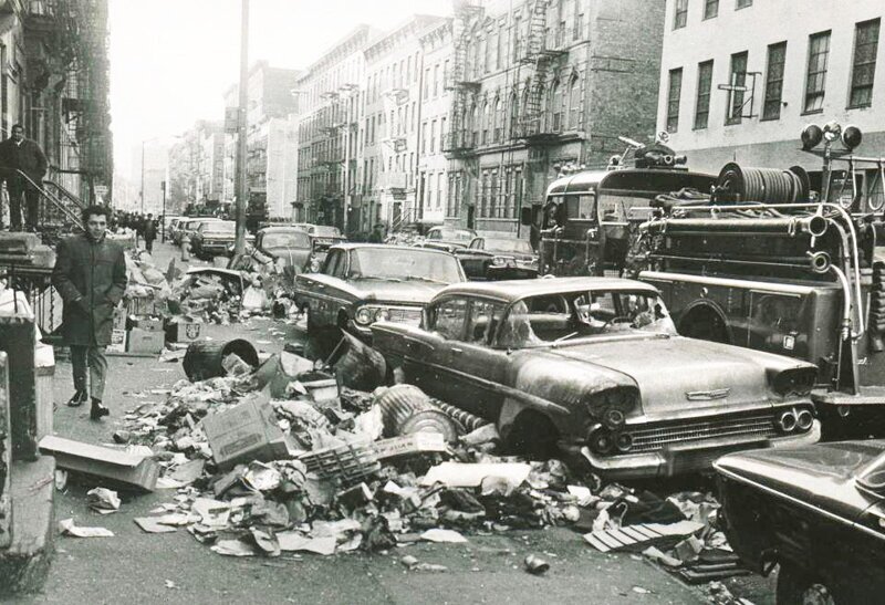 Заваленный отходами Нью-Йорк во время забастовки мусорщиков, США, 1968 год