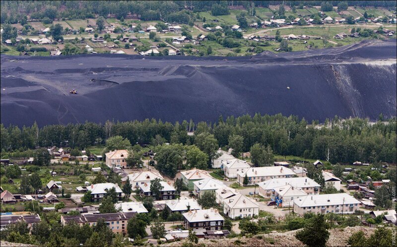 Карабаш - город в Челябинской области. По версии ЮНЕСКО считался одним из самым грязных городов на земле