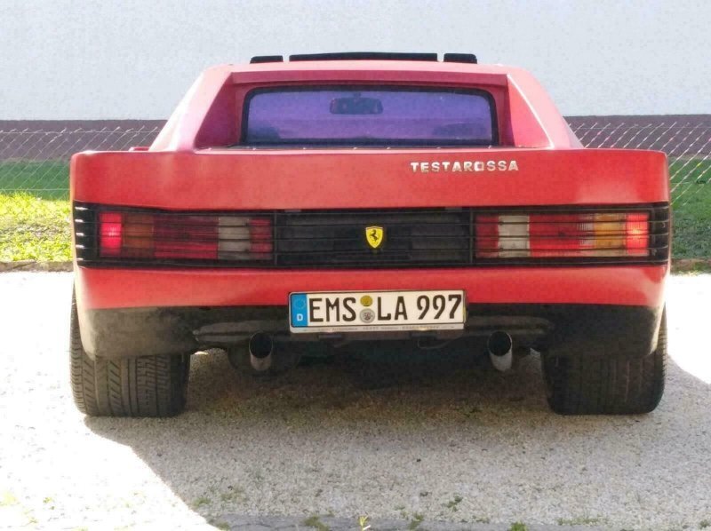 В Германии продают реплику Ferrari Testarossa, сделанную из Porsche