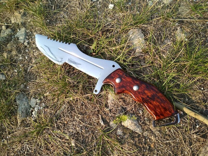Охотничий нож CS GO из металла