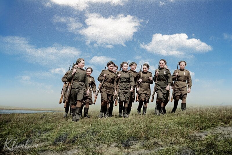 Женщины-снайперы 2-го Белорусского фронта.