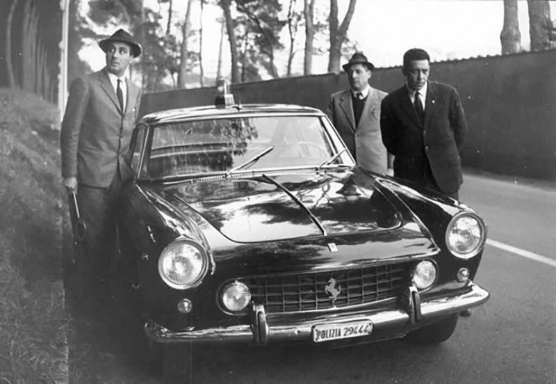 Уникальный Ferrari 250 GTE 1962 года итальянской полиции