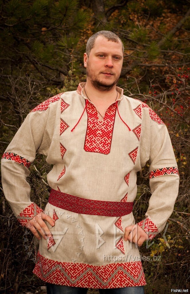 Рубашка в славянском стиле