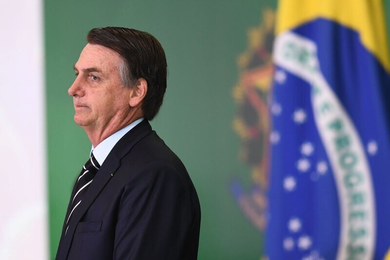 Бразильский президент не хочет слушать безнравственных советов ВОЗ