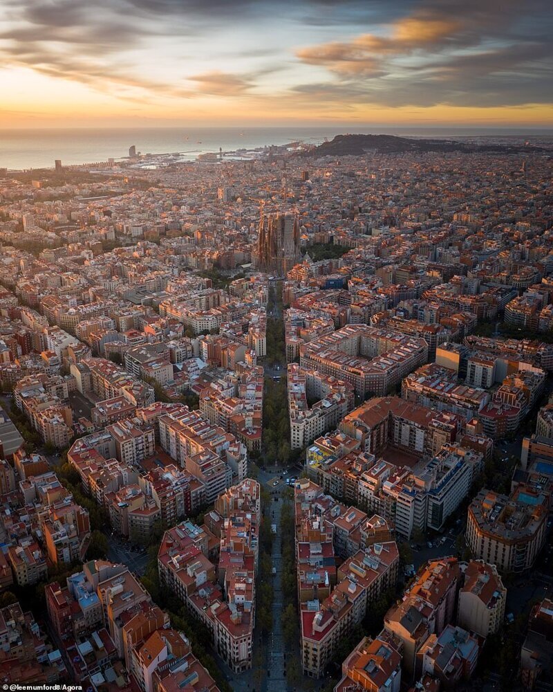 Утренняя Барселона, вид сверху