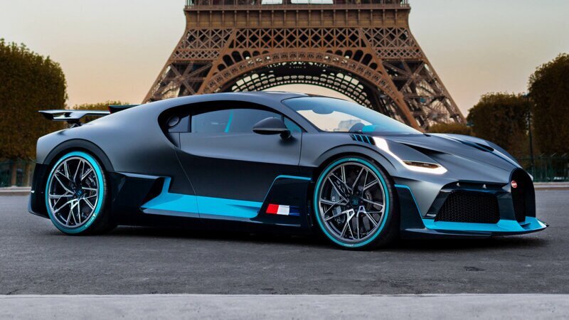 5. Bugatti Divo — 5 800 000 $