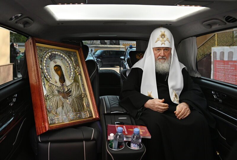 Патриарх Кирилл попросил помощи у состоятельных прихожан