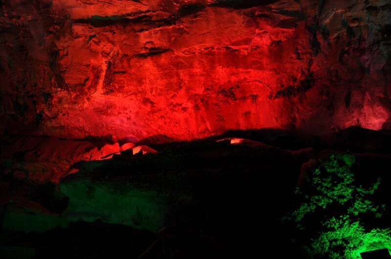 Поездка в горы Мёхан. Монастырь Бохен. Подземные пещеры Ренмун