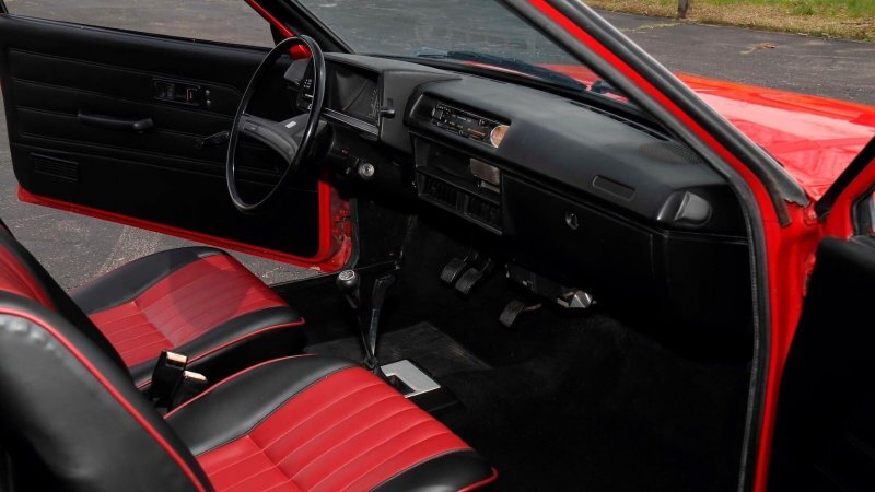 «Тяни-Толкай» — гибрид Dodge Colt 1981 года и Plymouth Champ 1981 года