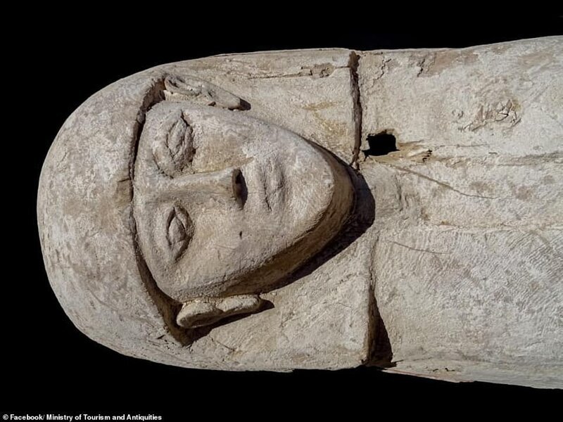 Археологи нашли мумию невесты в свадебном убранстве