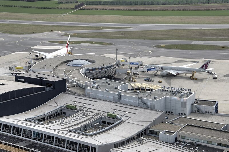 Аэропорт Вены предлагает тесты на ковид всем въезжающим