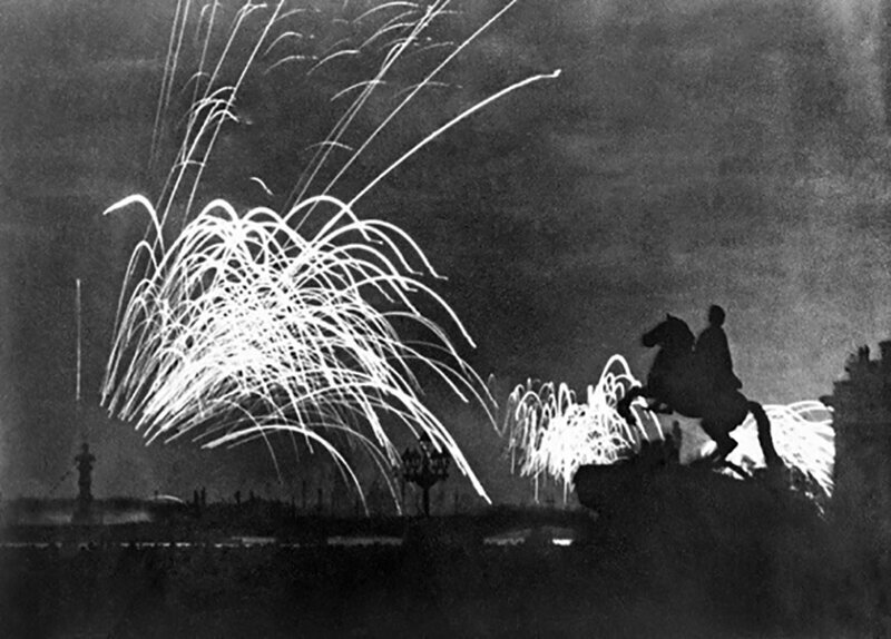 Исторические фото празднования первого Дня Победы