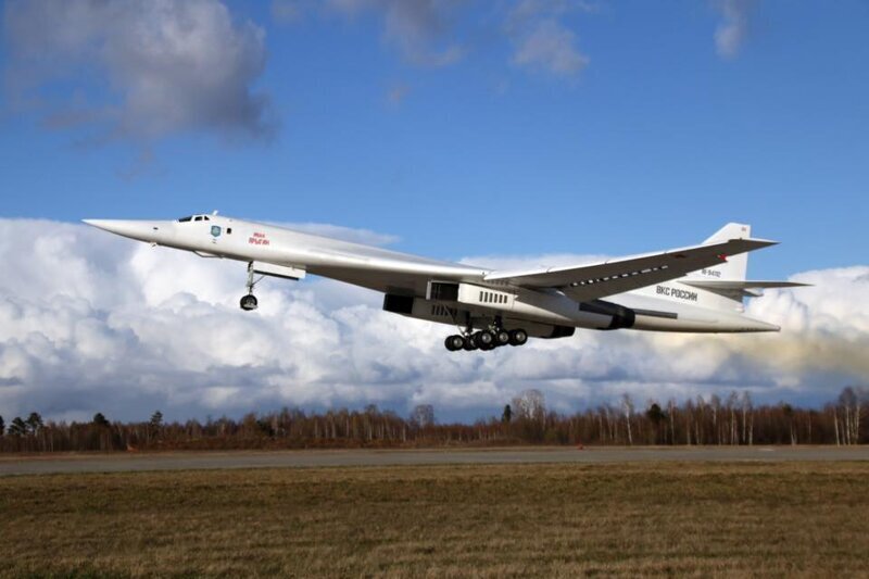 Минобороны получило два самолета Ту-160 после модернизации