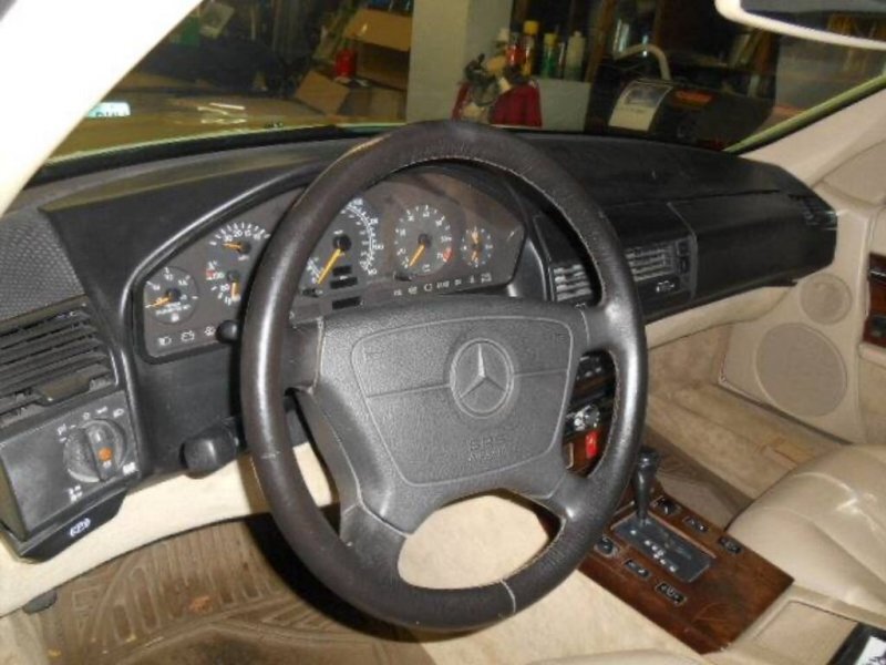 "Benzillac" — Mercedes-Benz SL скрестили с Cadillac Eldorado 60-х годов