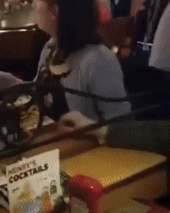 Гифки с девушками