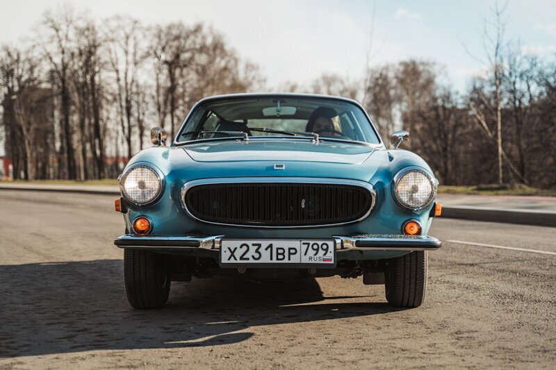 Редкий Volvo P1800 ES (1973)